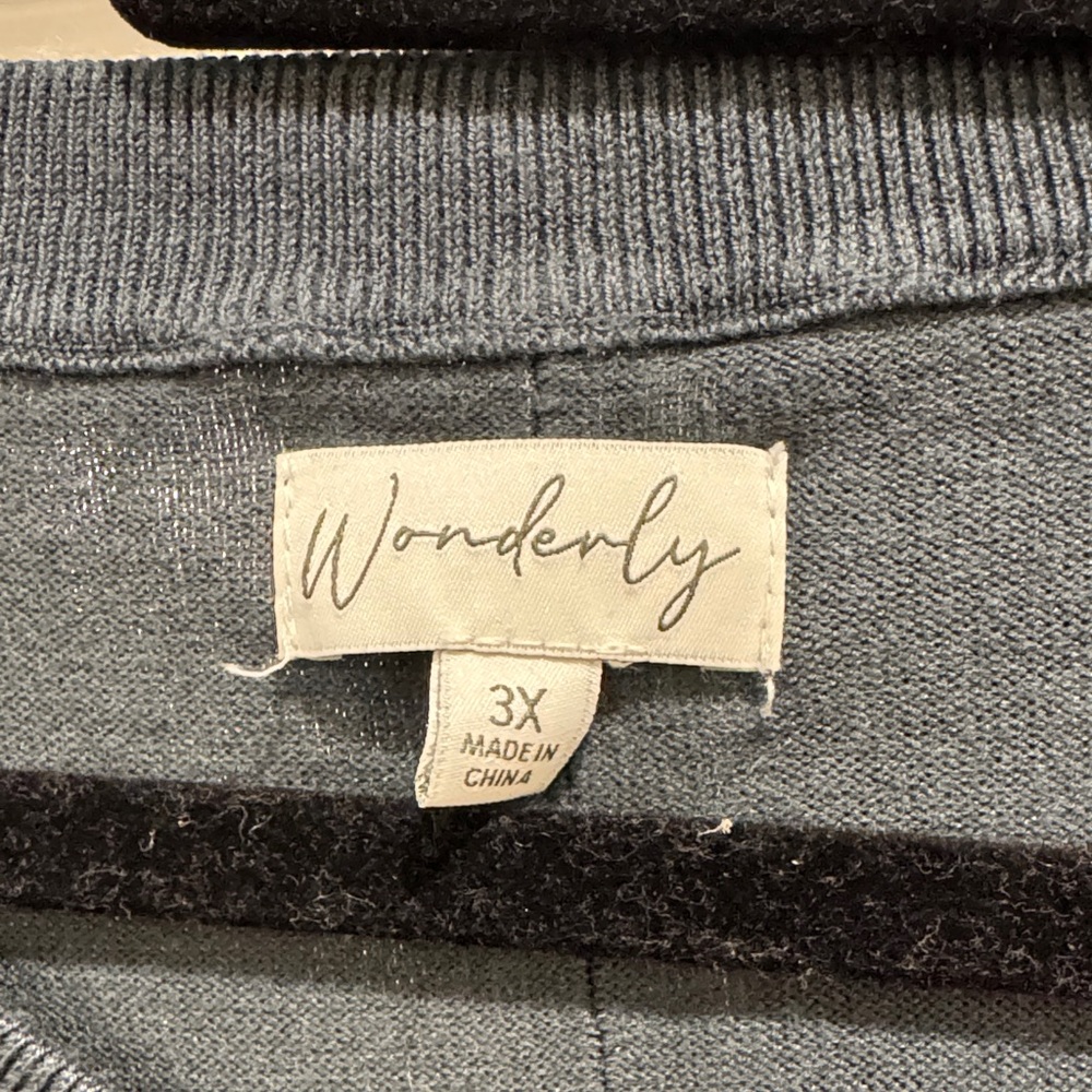 Wonderly Black 3/4 Sleeve Tunic - Picture 4 of 5